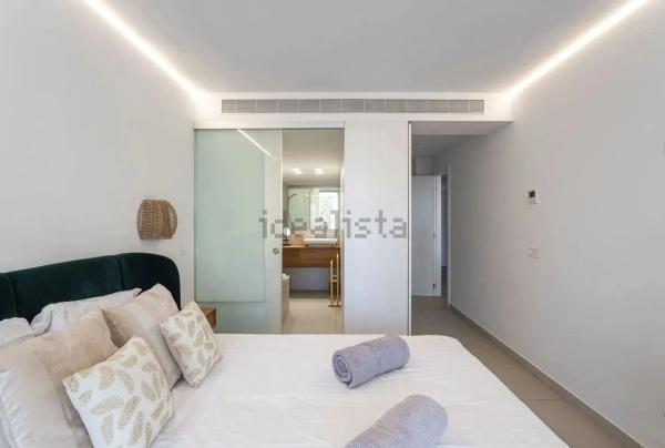 Piso en avenida Carvajal