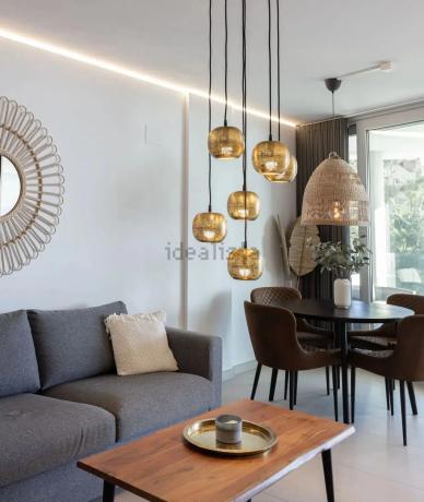 Piso en avenida Carvajal