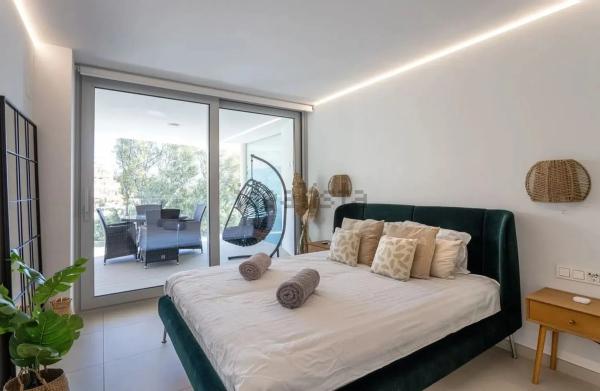 Piso en avenida Carvajal