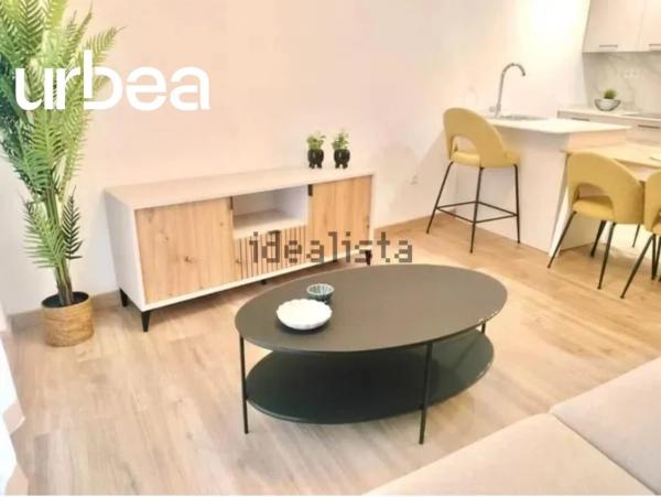 Piso en calle Párroco Juan Antonio Jiménez Higuero