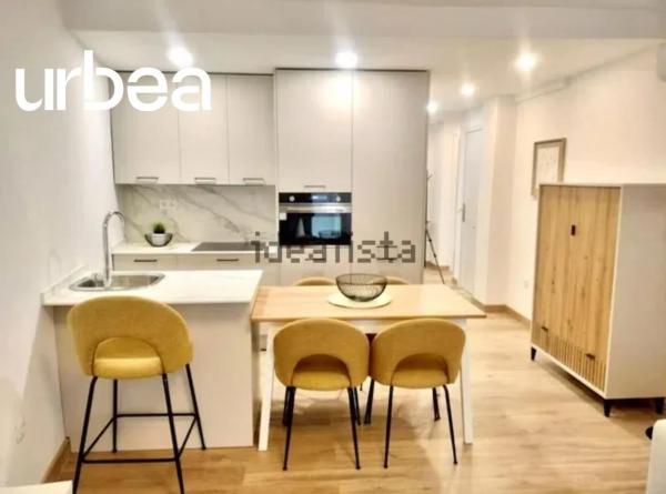 Piso en calle Párroco Juan Antonio Jiménez Higuero