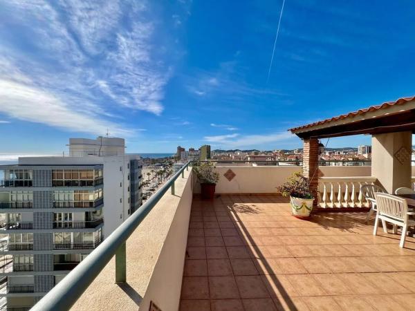 Ático en calle Hernán Cortés