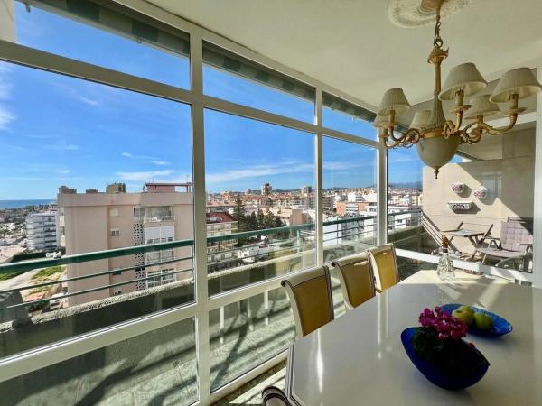 Ático en calle Hernán Cortés