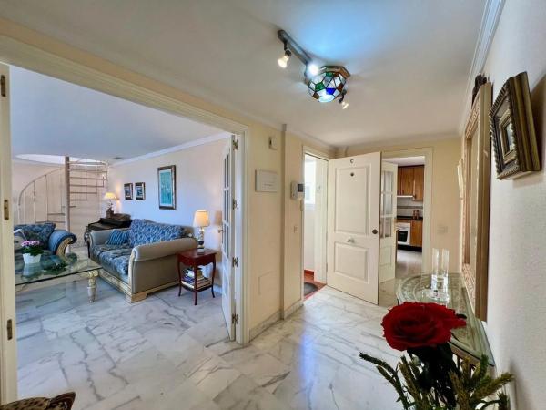 Ático en calle Hernán Cortés