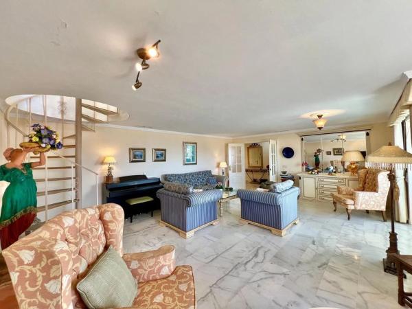 Ático en calle Hernán Cortés