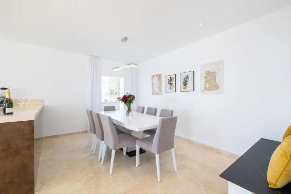 Casa independiente en calle Acacias