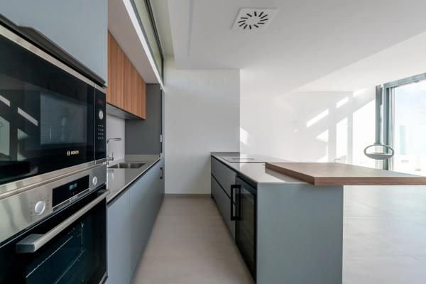 Chalet adosado en avenida del Higuerón