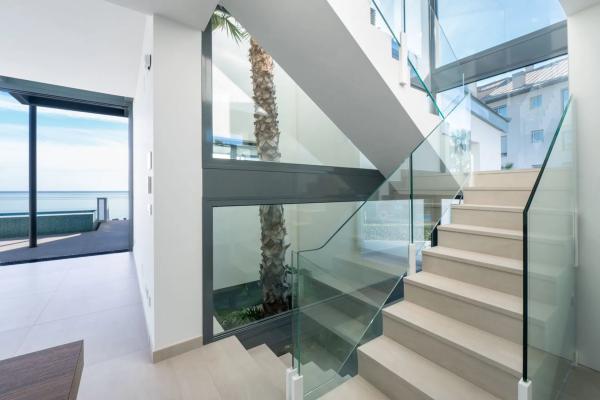 Chalet adosado en avenida del Higuerón