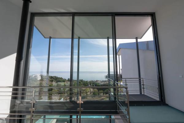 Chalet adosado en avenida del Higuerón