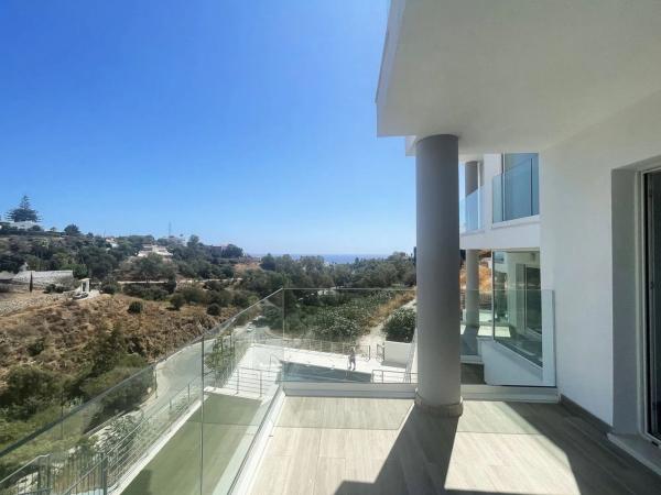 Chalet adosado en calle Pensamientos