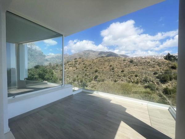 Chalet adosado en calle Pensamientos