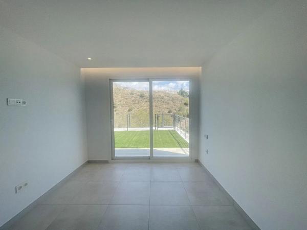 Chalet adosado en calle Pensamientos