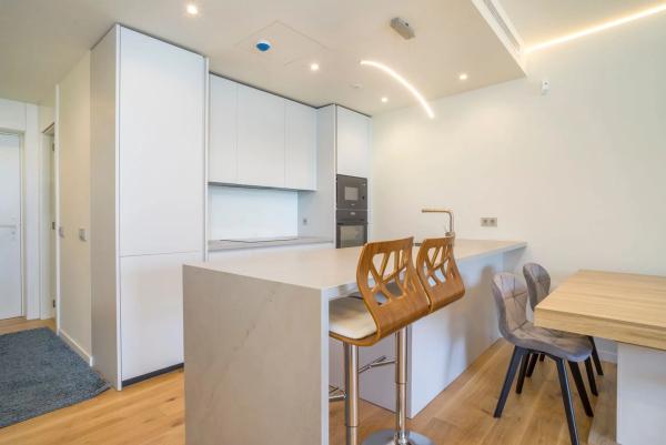 Piso en avenida 8 de Marzo