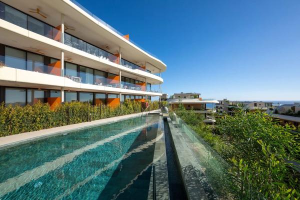 Piso en calle Leticia, 2