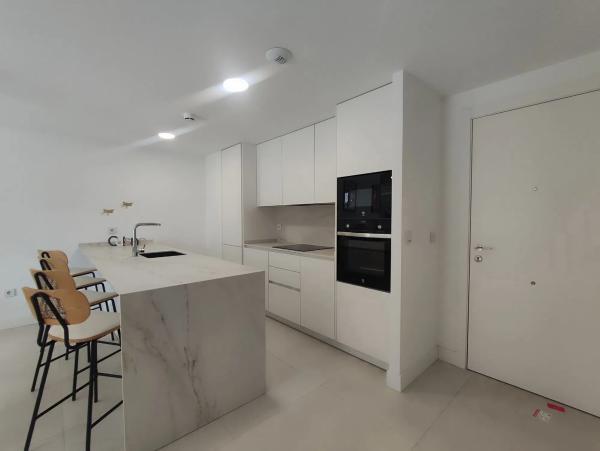 Piso en avenida Fuengirola, 2