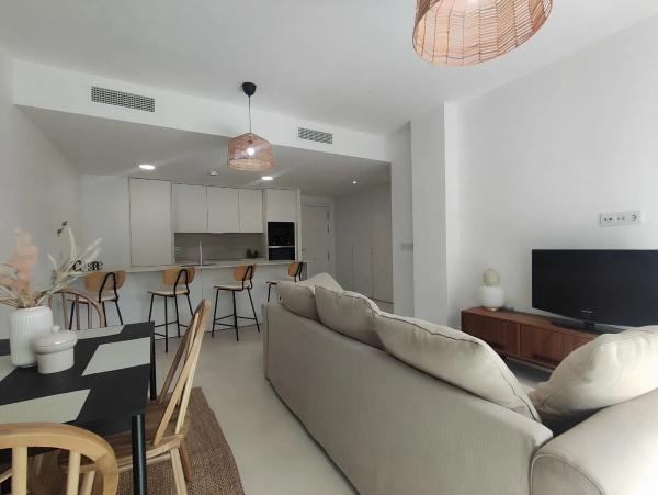 Piso en avenida Fuengirola, 2