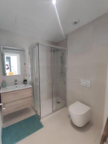 Piso en avenida Fuengirola, 2