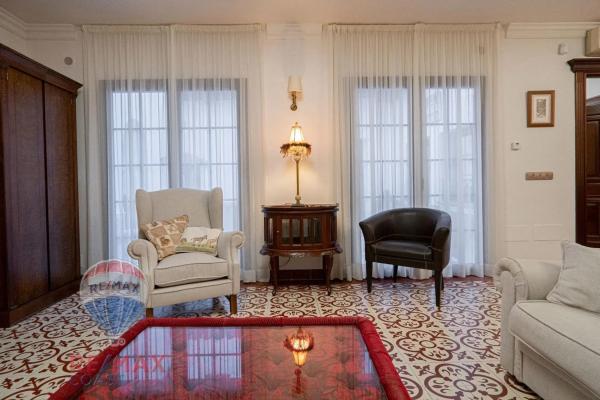 Casa independiente en calle Troncón