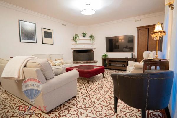 Casa independiente en calle Troncón