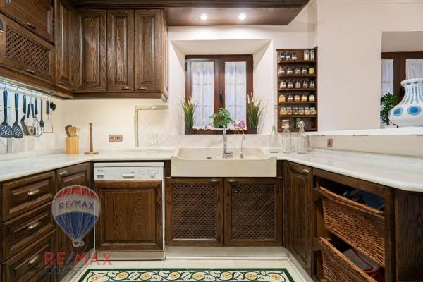 Casa independiente en calle Troncón