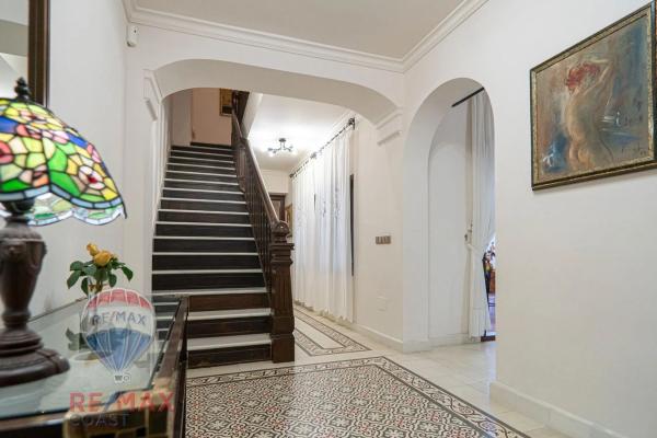 Casa independiente en calle Troncón