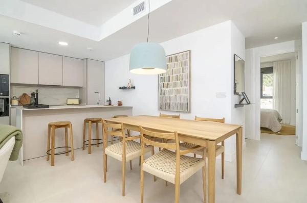 Piso en avenida Fuengirola, 6