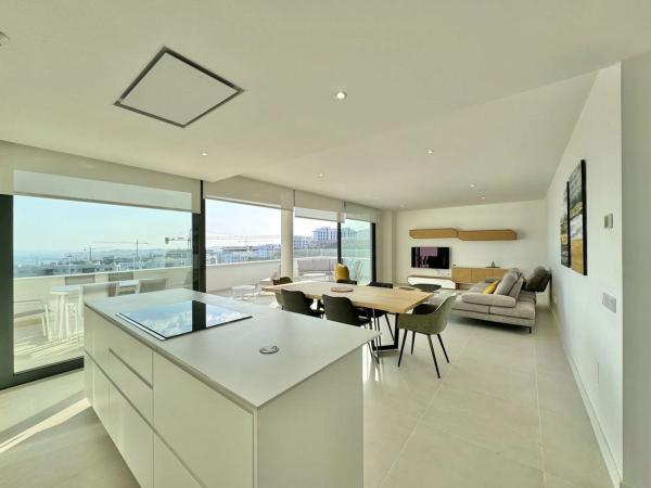 Piso en avenida 8 de Marzo