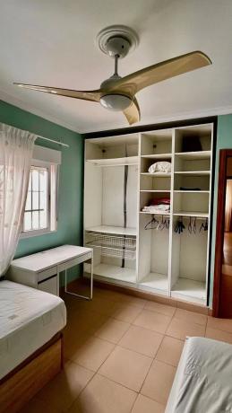 Chalet adosado en calle Miguel Márquez