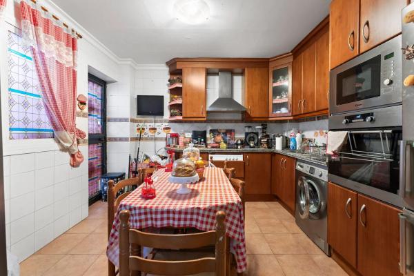 Chalet adosado en calle Madrid