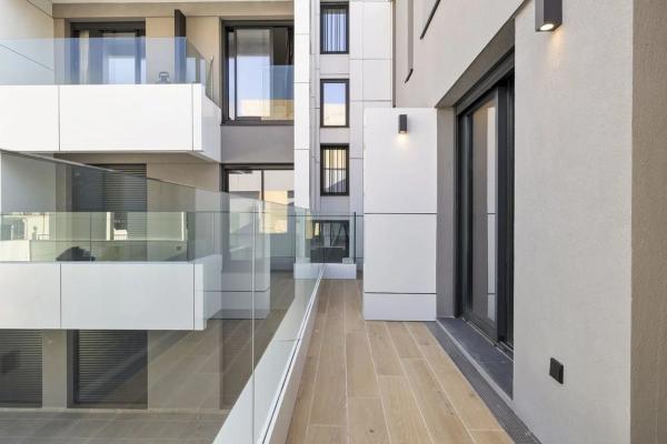 Piso en avenida Condes de San Isidro