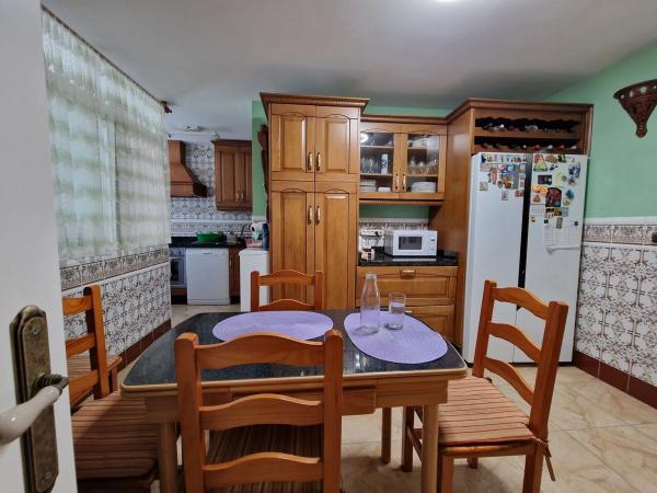 Piso en calle Santa Ana s/n