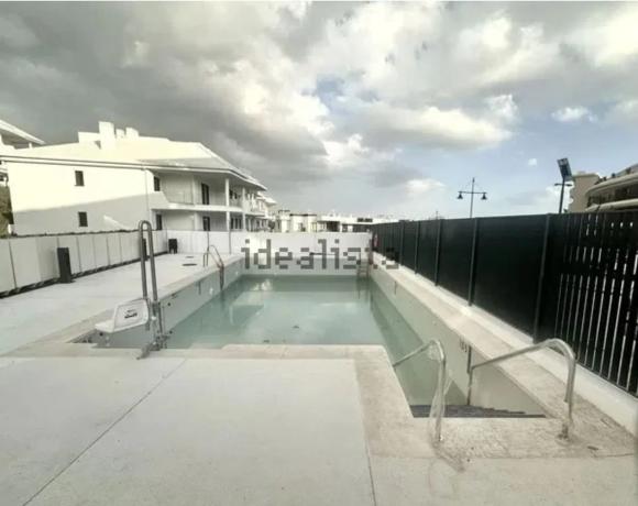 Piso en avenida Fuengirola, 48