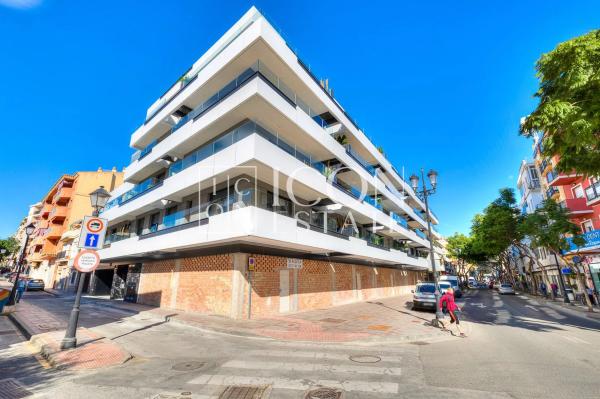 Piso en avenida Condes de San Isidro, 52