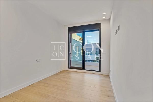 Piso en avenida Condes de San Isidro, 52