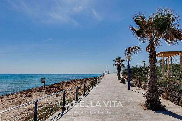 La Zenia Beach Villa