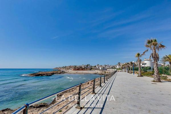 La Zenia Beach Villa