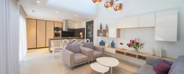 Moonlight & Daylight Villas