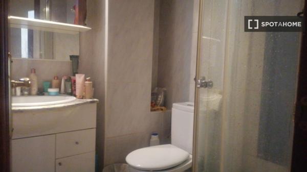 Habitación en piso compartido en Paterna