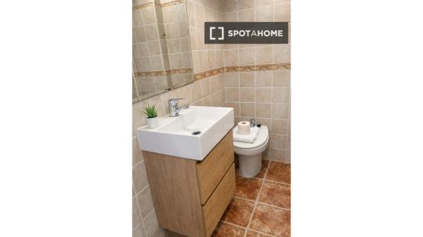 Do wynajęcia 2-pokojowe mieszkanie w Alicante