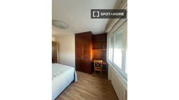 Pokój we wspólnym mieszkaniu w Salamance