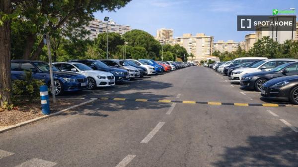 Appartement de 2 chambres à louer à Alicante