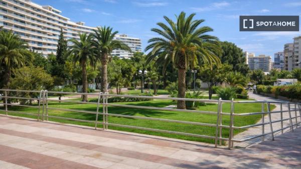 Appartement de 2 chambres à louer à Alicante