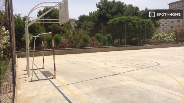 Appartement de 2 chambres à louer à Alicante