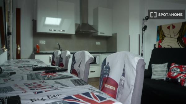 Piso de 3 habitaciones en alquiler en Santander