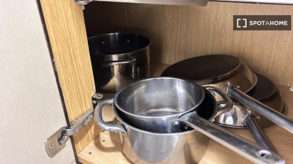 Zimmer in einer 5-Zimmer-WG in Fuenlabrada zu vermieten