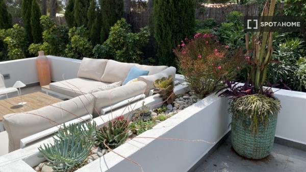 Do wynajęcia 2-pokojowe mieszkanie w Altei