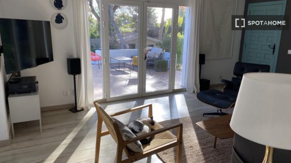 Do wynajęcia 2-pokojowe mieszkanie w Altei