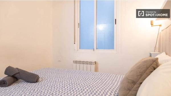Apartamento de 3 dormitorios en alquiler en Embajadores, Madrid