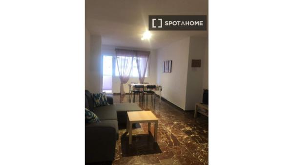 Habitación en piso compartido en Granada