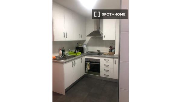 Habitación en piso compartido en Granada